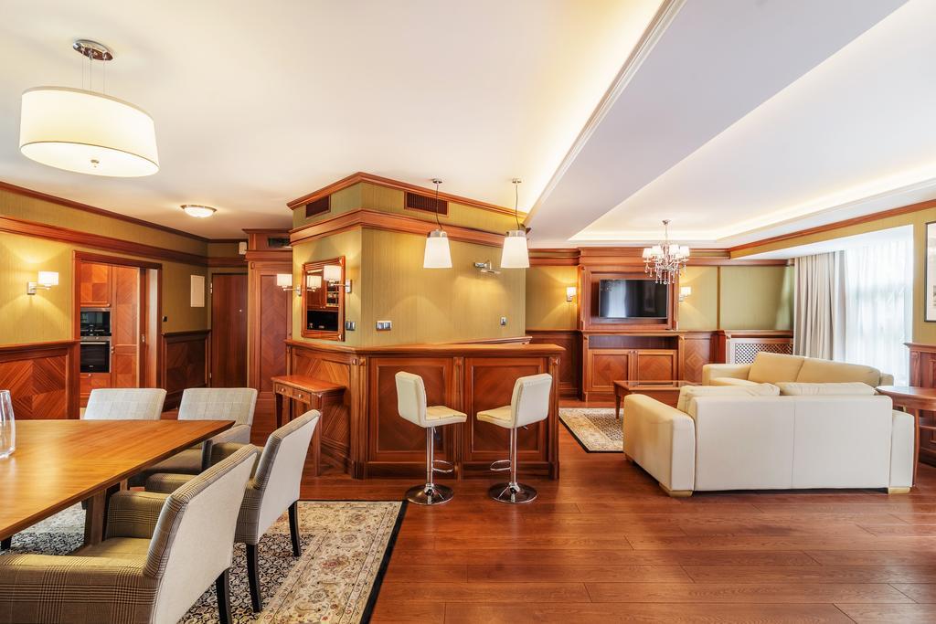 סופוט Grand Apartments - Blue Marlin - Luxury Apartments מראה חיצוני תמונה